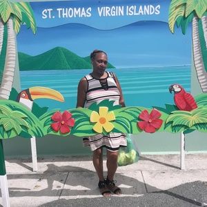 Meet your Posher, Brenda